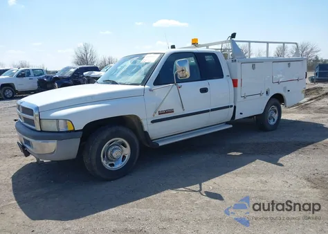 1999 Dodge Ram 2500 St z USA, uszkodzony, nr VIN 1B7KC2368XJ544410